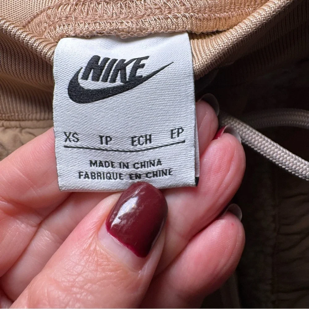 Nike Women's Essential Woven‎ Cropped High Rise Jogger Pants XS Teddy Pockets